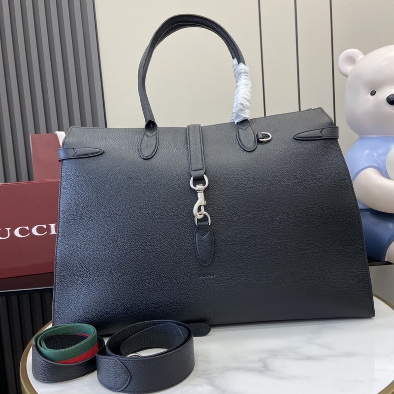 G*u*i shopping bags